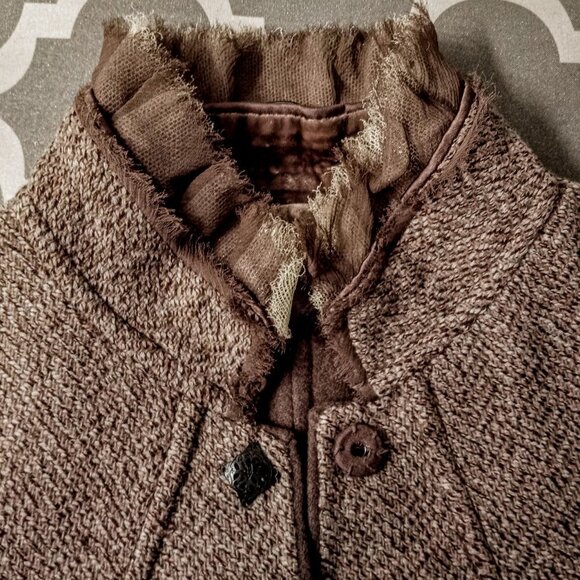 Elie Tahari Taupe Wool Raw Edge Velvet Trim Snap Front Fitted Jacket - Picture 3 of 8